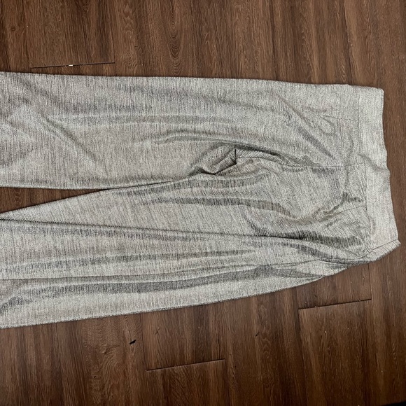 Holly & Joey Paris shimmer pants / gold wide leg pant - Picture 1 of 5